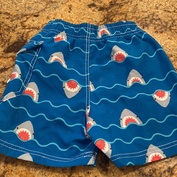 Toddler swim trunks - Picture 4 of 4